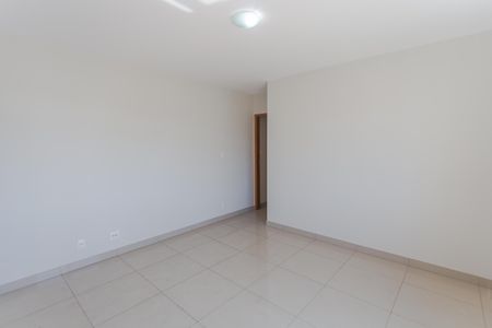 Sala de apartamento à venda com 3 quartos, 70m² em Santa Efigênia, Belo Horizonte