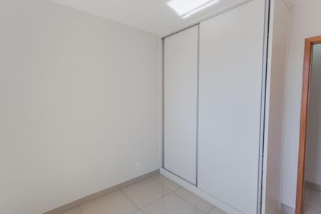 Apartamento à venda com 70m², 3 quartos e 2 vagasQuarto 3
