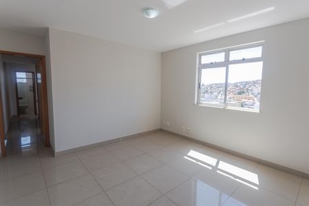 Sala de apartamento à venda com 3 quartos, 70m² em Santa Efigênia, Belo Horizonte