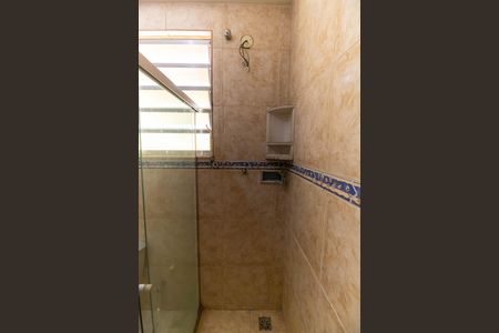 Casa à venda com 111m², 4 quartos e 1 vaga Casa à venda com 111m², 4 quartos e 1 vagaBanheiro 2