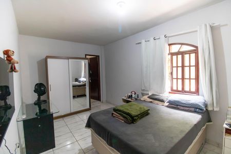 Casa à venda com 111m², 4 quartos e 1 vaga Casa à venda com 111m², 4 quartos e 1 vagaSuíte