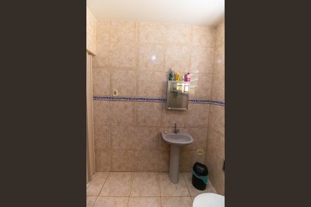 Casa à venda com 111m², 4 quartos e 1 vaga Casa à venda com 111m², 4 quartos e 1 vagaBanheiro 2