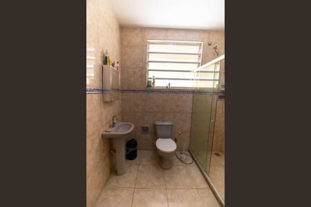 Casa à venda com 111m², 4 quartos e 1 vaga Casa à venda com 111m², 4 quartos e 1 vagaBanheiro 2