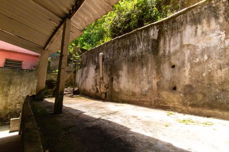 Casa à venda com 111m², 4 quartos e 1 vaga Casa à venda com 111m², 4 quartos e 1 vagaÁrea de Serviço