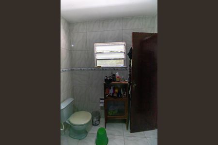 Casa à venda com 111m², 4 quartos e 1 vaga Casa à venda com 111m², 4 quartos e 1 vagaBanheiro da Suíte