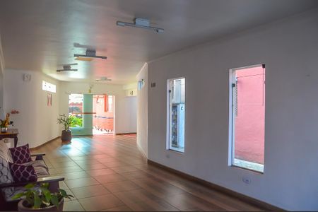 Apartamento à venda com 81m², 2 quartos e 1 vaga Apartamento à venda com 81m², 2 quartos e 1 vagaHall de entrada