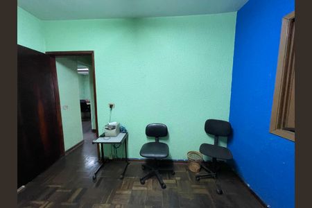 Casa à venda com 150m², 3 quartos e 5 vagas