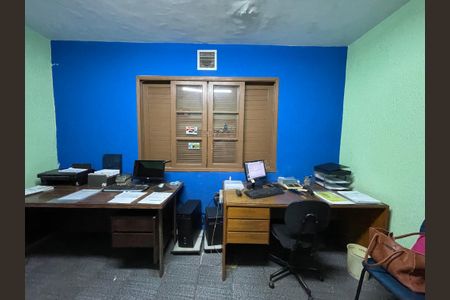 Casa à venda com 150m², 3 quartos e 5 vagas