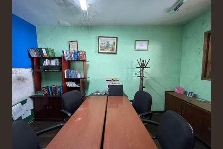 Casa à venda com 150m², 3 quartos e 5 vagas