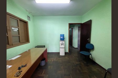 Casa à venda com 150m², 3 quartos e 5 vagas