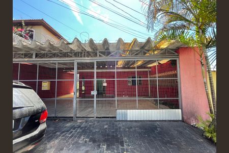Casa à venda com 150m², 3 quartos e 5 vagas