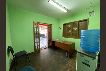 Casa para alugar com 3 quartos, 150m² em Jardim Ester Yolanda, São Paulo