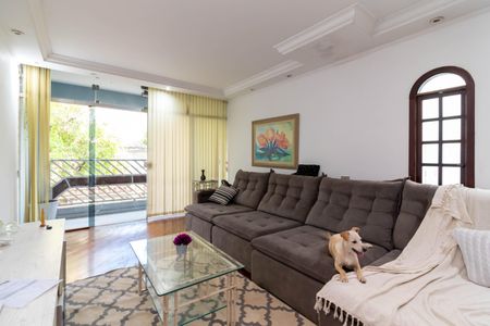 Casa à venda com 337m², 3 quartos e 5 vagasSala de Estar