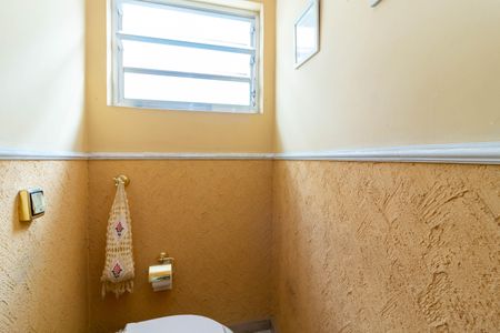 Casa à venda com 337m², 3 quartos e 5 vagasLavabo