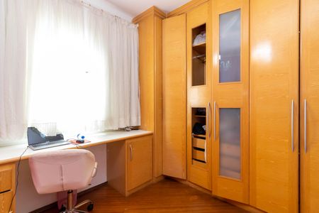 Casa à venda com 337m², 3 quartos e 5 vagasQuarto 2