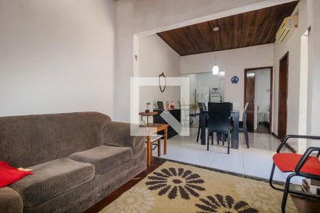 Casa à venda com 300m², 2 quartos e 8 vagas