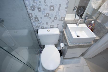 Apartamento para alugar com 76m², 3 quartos e 1 vaga Apartamento para alugar com 76m², 3 quartos e 1 vagaBanheiro
