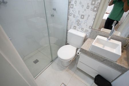 Apartamento para alugar com 76m², 3 quartos e 1 vaga Apartamento para alugar com 76m², 3 quartos e 1 vagaBanheiro da Suíte