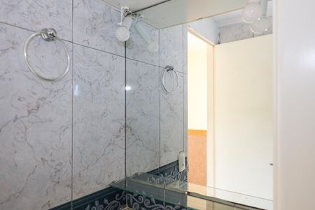 Apartamento à venda com 51m², 3 quartos e 1 vaga Apartamento à venda com 51m², 3 quartos e 1 vagaBanheiro Social