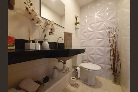 Apartamento à venda com 154m², 4 quartos e 2 vagas Apartamento à venda com 154m², 4 quartos e 2 vagasLavabo