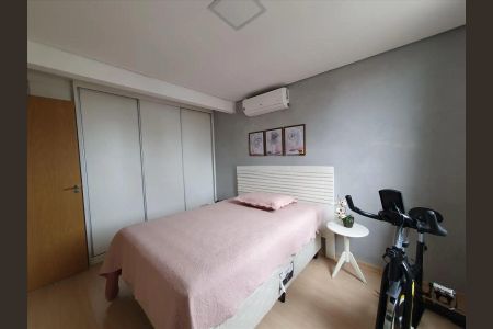 Apartamento à venda com 154m², 4 quartos e 2 vagas Apartamento à venda com 154m², 4 quartos e 2 vagasSuíte 1