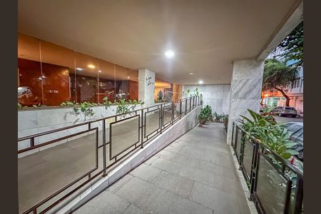 Apartamento à venda com 72m², 2 quartos e 1 vaga