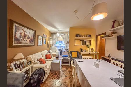 Apartamento à venda com 72m², 2 quartos e 1 vaga