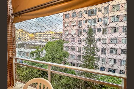 Apartamento à venda com 72m², 2 quartos e 1 vaga