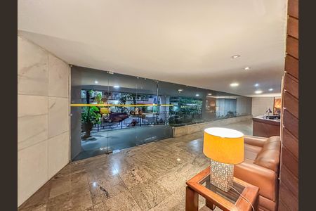 Apartamento à venda com 72m², 2 quartos e 1 vaga