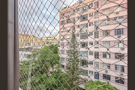Apartamento à venda com 72m², 2 quartos e 1 vaga