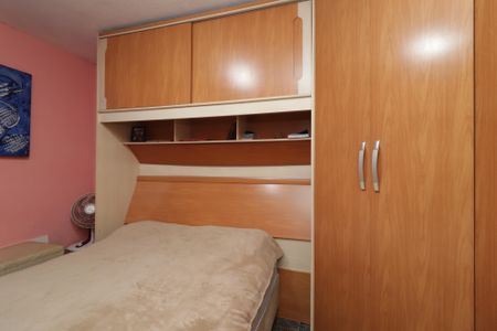 Casa à venda com 100m², 2 quartos e 2 vagasQuarto 2