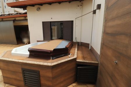 Apartamento para alugar com 506m², 5 quartos e 2 vagasBanheira