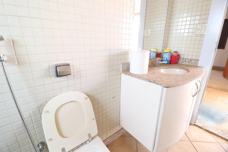 Apartamento para alugar com 506m², 5 quartos e 2 vagasBanheiro Social