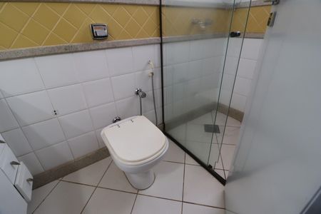 Apartamento para alugar com 506m², 5 quartos e 2 vagasBanheiro da Suíte 2