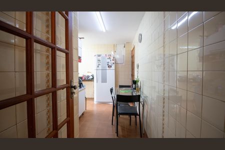 Apartamento para alugar com 75m², 2 quartos e 1 vagaCozinha