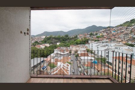 Apartamento para alugar com 75m², 2 quartos e 1 vagaVaranda