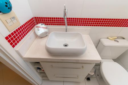 Apartamento à venda com 52m², 2 quartos e 1 vaga Apartamento à venda com 52m², 2 quartos e 1 vagaBanheiro