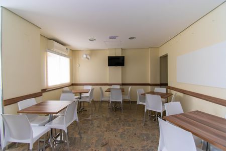 Apartamento à venda com 52m², 2 quartos e 1 vaga Apartamento à venda com 52m², 2 quartos e 1 vagaÁrea comum - Salão de festas