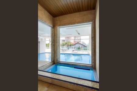 Apartamento para alugar com 81m², 2 quartos e 2 vagasÁrea comum - Piscina