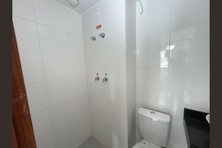 Apartamento para alugar com 50m², 2 quartos e sem vagaBanheiro