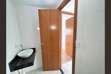 Apartamento para alugar com 50m², 2 quartos e sem vagaBanheiro