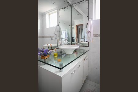 Apartamento à venda com 80m², 2 quartos e 1 vagaBanheiro