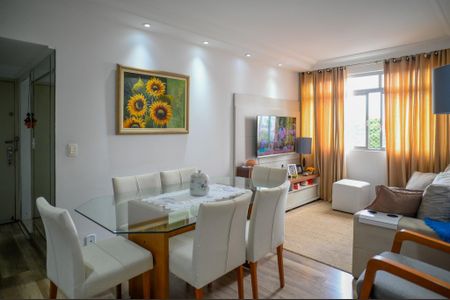 Sala de apartamento à venda com 2 quartos, 80m² em Vila Gumercindo, São Paulo