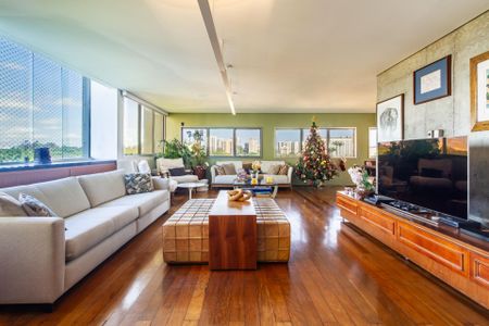 Apartamento para alugar com 320m², 3 quartos e 2 vagasSala