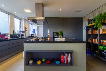 Apartamento para alugar com 320m², 3 quartos e 2 vagasCozinha