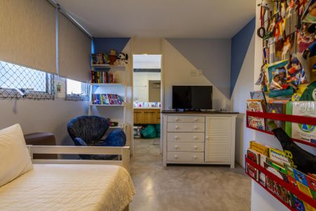 Apartamento para alugar com 320m², 3 quartos e 2 vagasSuíte 2