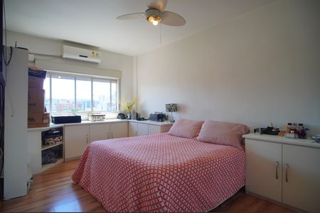 Quarto  de apartamento à venda com 2 quartos, 85m² em Pátria Nova, Novo Hamburgo