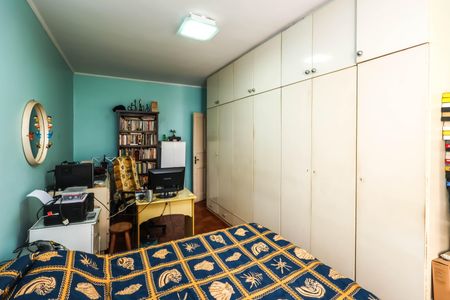 Casa à venda com 200m², 3 quartos e 2 vagasSuíte 2