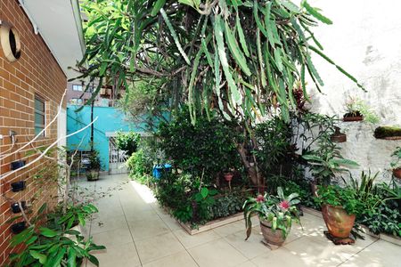 Casa à venda com 200m², 3 quartos e 2 vagasQuintal