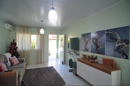 Sala de casa para alugar com 2 quartos, 75m² em Santo Afonso, Novo Hamburgo